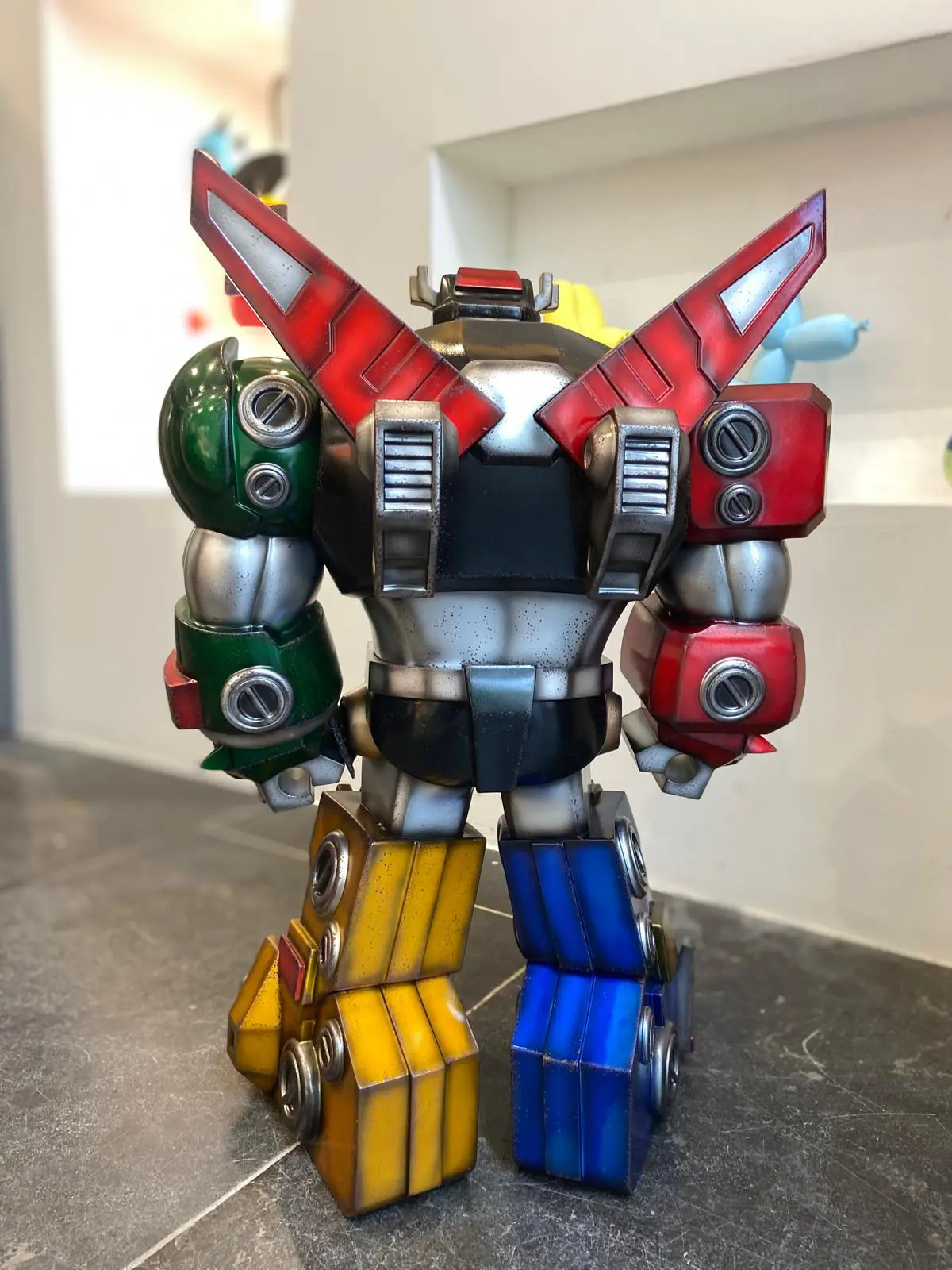 LOWFOOL // THRONE - Afbeelding 5