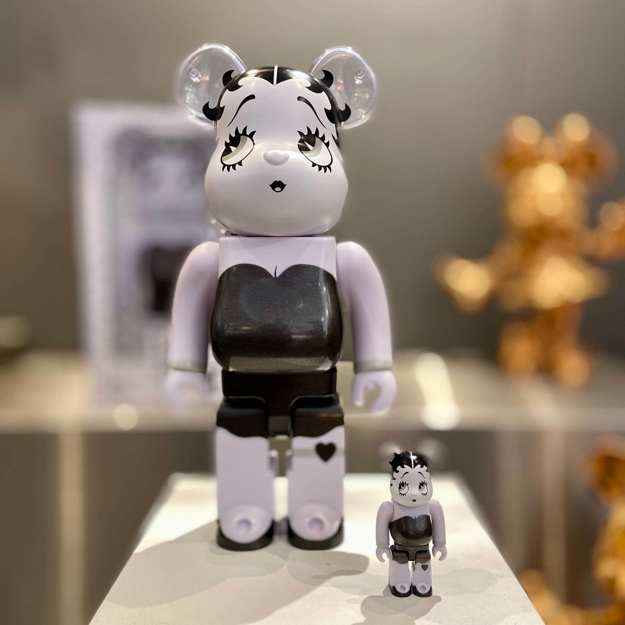 Bearbrick set - Betty Boop (Black & White Edition) | The Arts